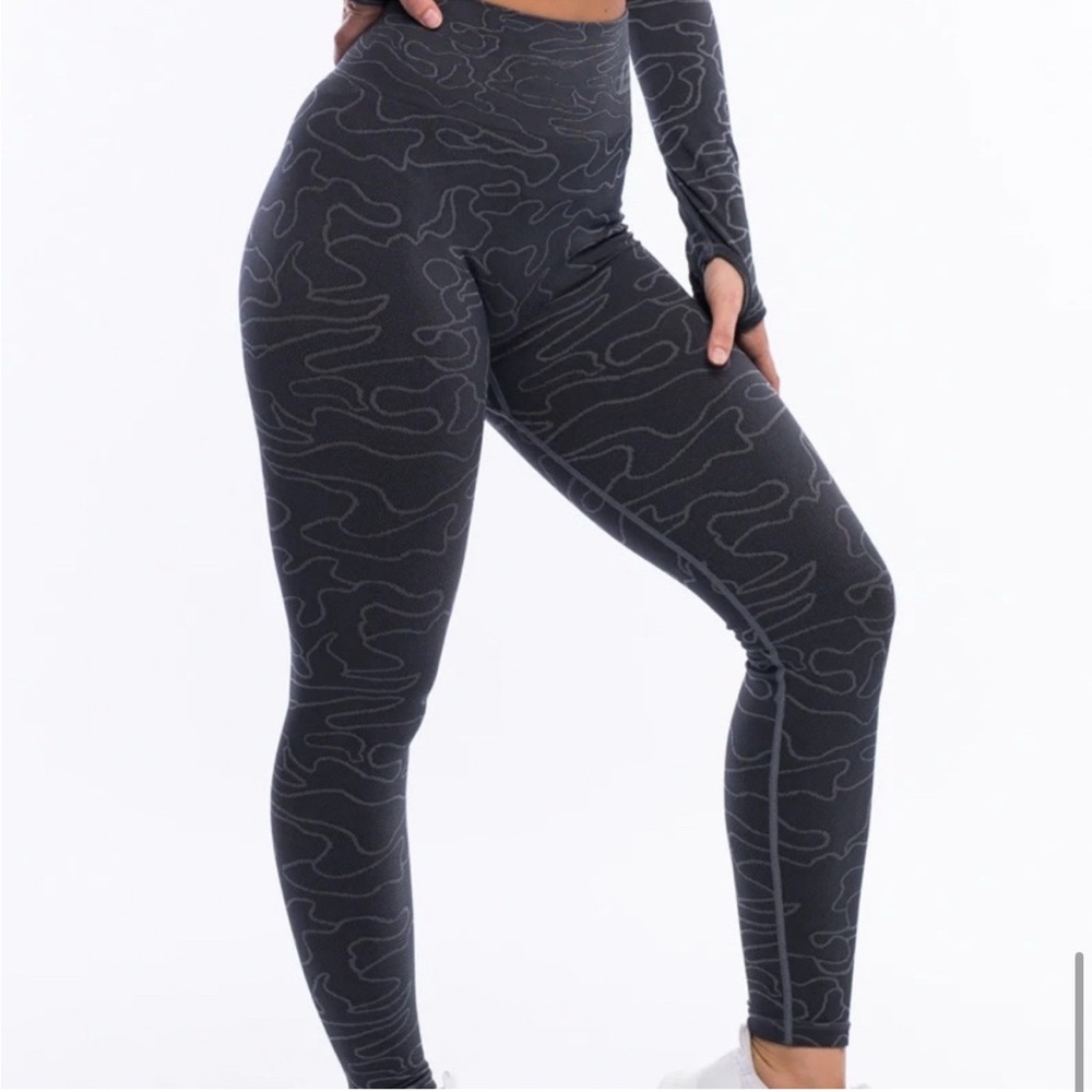 Echt Arise Camo Leggings